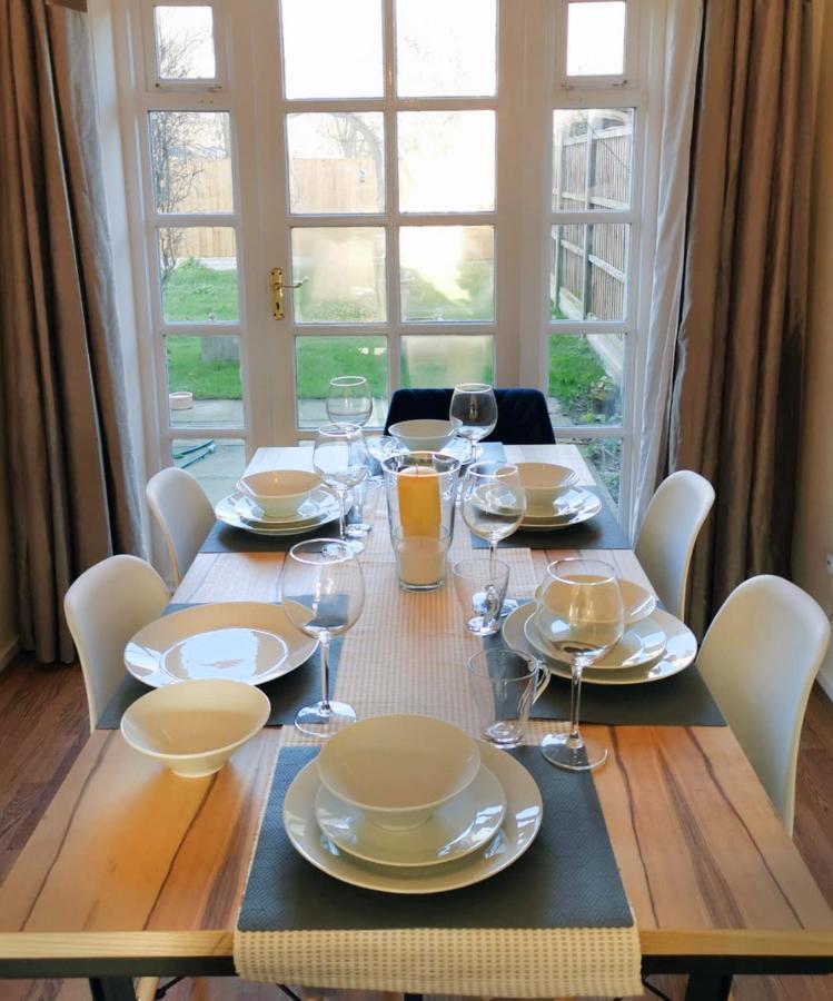 Emerald House - Spacious 3 Bed House With Ensuite Parking Gardens And Netflix Leamington Spa Zewnętrze zdjęcie